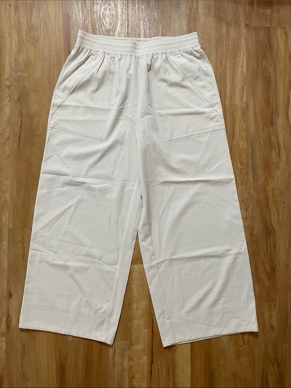 Old Navy StretchTech Cropped Wide Leg Pants (M)